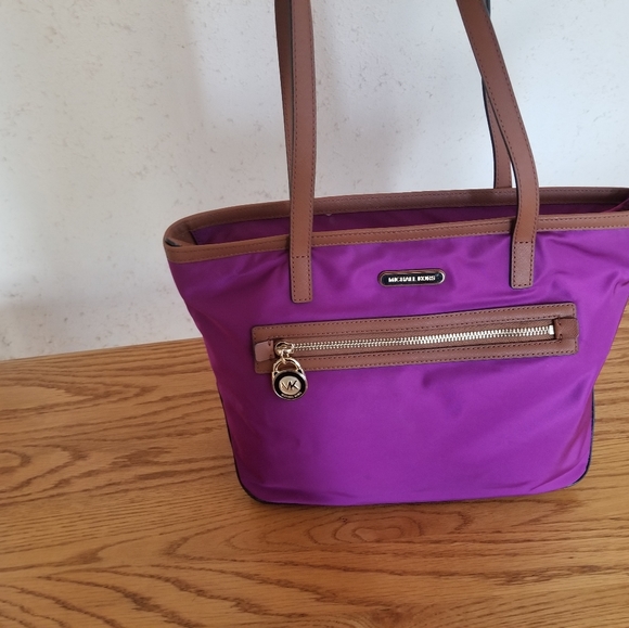 Michael Kors Tote - Picture 3 of 6